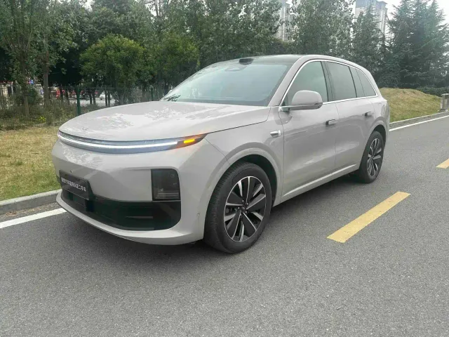 Фотография автомобиля — Li Auto L6
