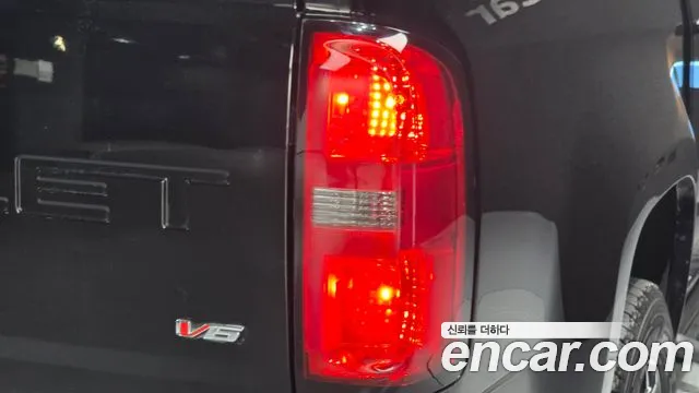 Chevrolet Colorado — Фото автомобиля 23