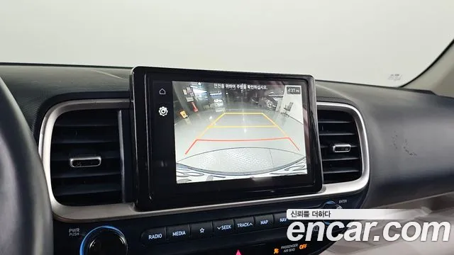 Hyundai Venue — Фото автомобиля 15