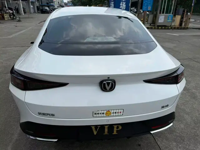 Changan Eado — Фото автомобиля 14