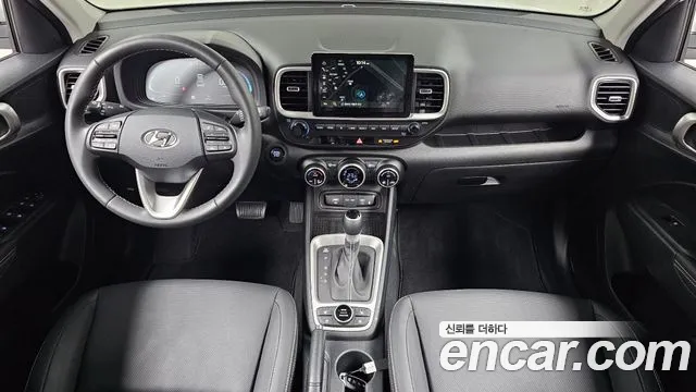 Hyundai Venue — Фото автомобиля 10