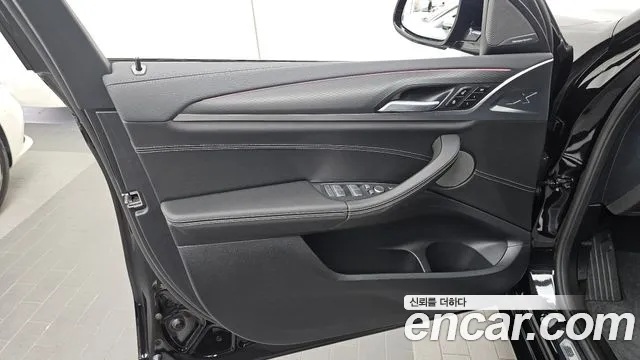 BMW X4 xDrive20i M Sport Pro Special Edition — Фото автомобиля 24