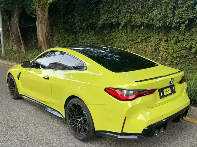 BMW M4 — Фото автомобиля 3