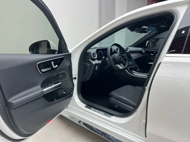 Mercedes-Benz C-Class — Фото автомобиля 8