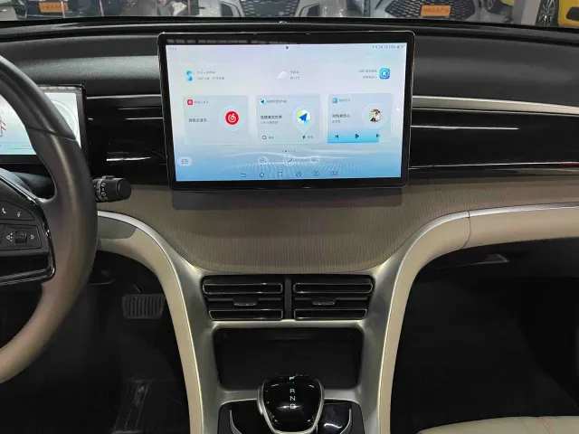 BYD Song Pro — Фото автомобиля 16