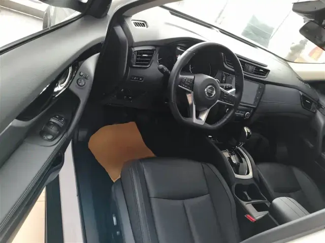 Nissan X-Trail — Фото автомобиля 15