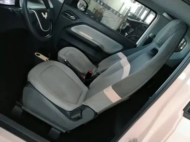 Wuling Hongguang Mini EV — Фото автомобиля 10