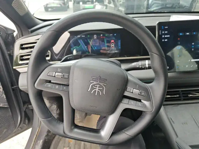 BYD Qin L — Фото автомобиля 10