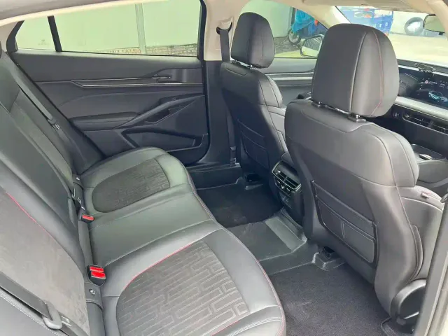 Ford Mondeo — Фото автомобиля 8