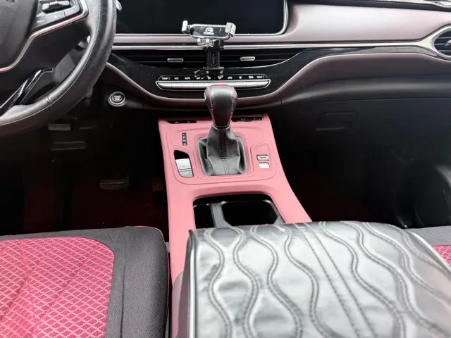 GAC Trumpchi M6 — Фото автомобиля 15