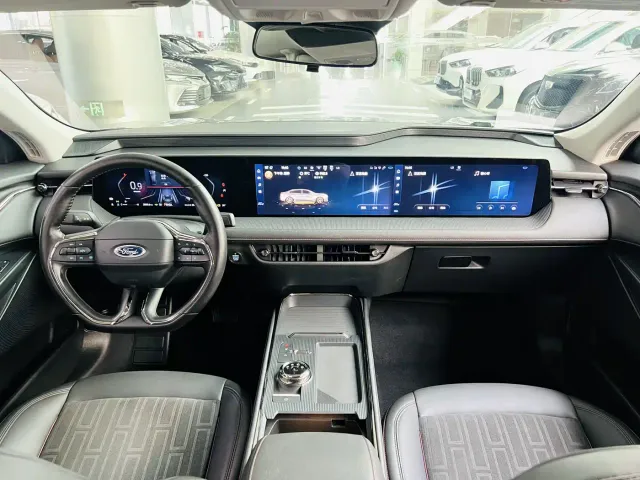 Ford Mondeo — Фото автомобиля 5