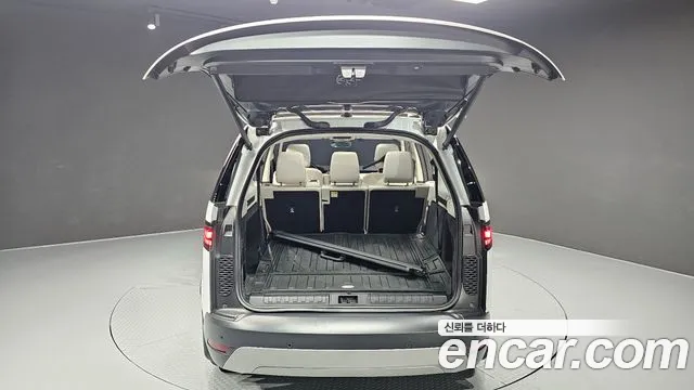 Land Rover Discovery — Фото автомобиля 20