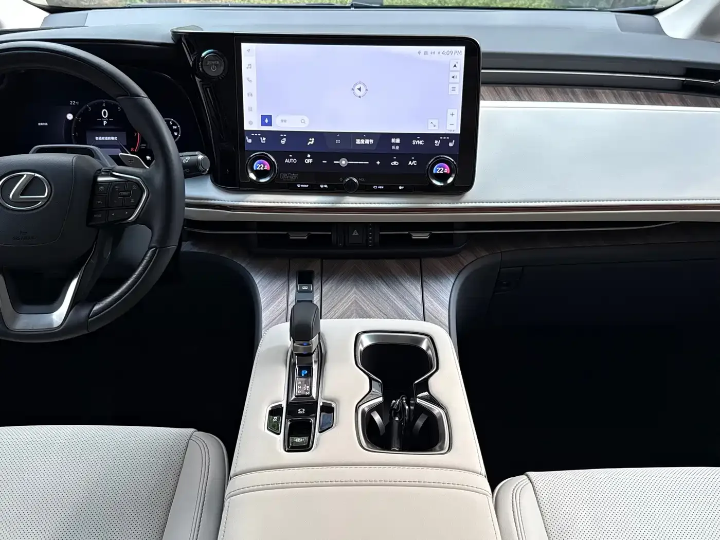 Lexus Lexus LM 2025 Model 500h Four-Seater Imperial Edition — Фото автомобиля 13