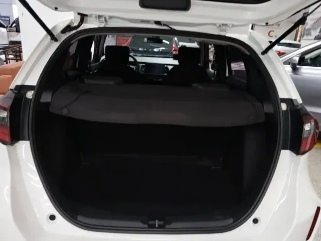 Honda Fit — Фото автомобиля 18