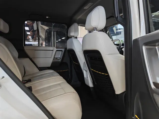 iCAR V23 — Фото автомобиля 8