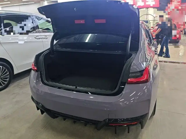 BMW i3 — Фото автомобиля 18