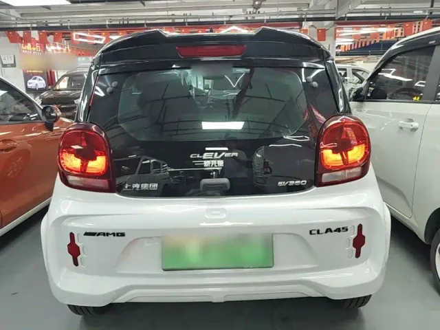 Roewe Clever — Фото автомобиля 5