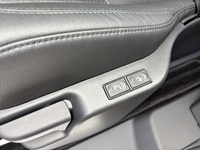 Toyota Granvia — Фото автомобиля 12
