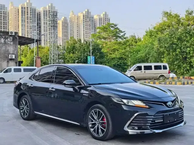 Toyota Camry — Фото автомобиля 3