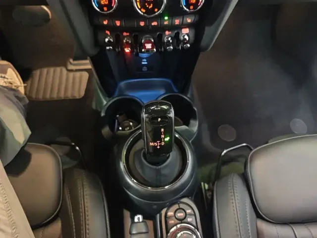 MINI Hatch — Фото автомобиля 9