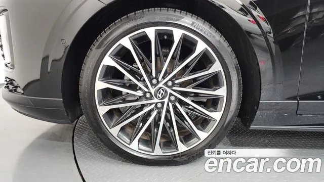 Hyundai Grandeur GN7 — Фото автомобиля 5