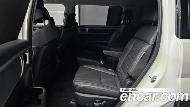 Hyundai Santafe — Фото автомобиля 11