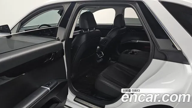 Hyundai Grandeur GN7 — Фото автомобиля 18
