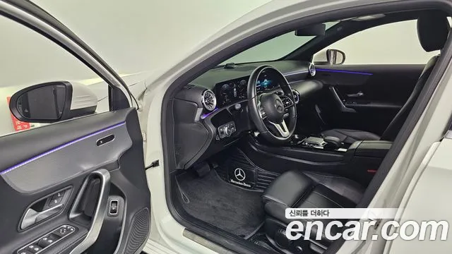 Mercedes-Benz A-Class W177 — Фото автомобиля 10