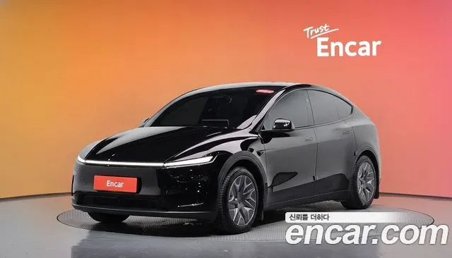 Фотография автомобиля — Tesla Model Y