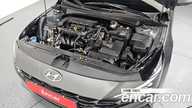 Hyundai AVANTE Avante (CN7) — Фото автомобиля 5