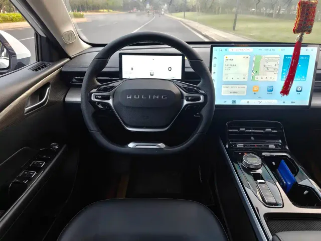 Wuling Starlight — Фото автомобиля 9