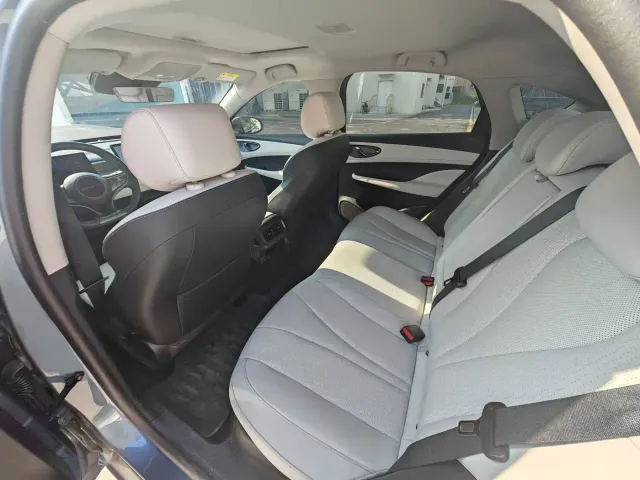 BYD Seal 05 DM-i — Фото автомобиля 5