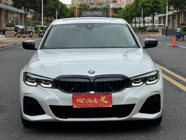 BMW 3 Series — Фото автомобиля 2
