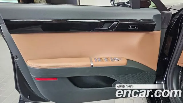 Hyundai Grandeur GN7 — Фото автомобиля 13