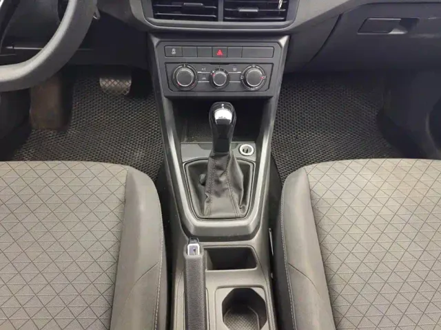 Volkswagen T-Cross — Фото автомобиля 16
