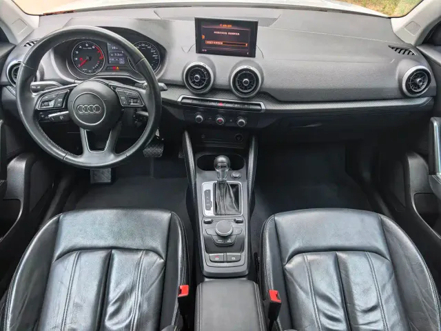 Audi Q2L — Фото автомобиля 11