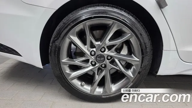 Genesis G70 New — Фото автомобиля 5