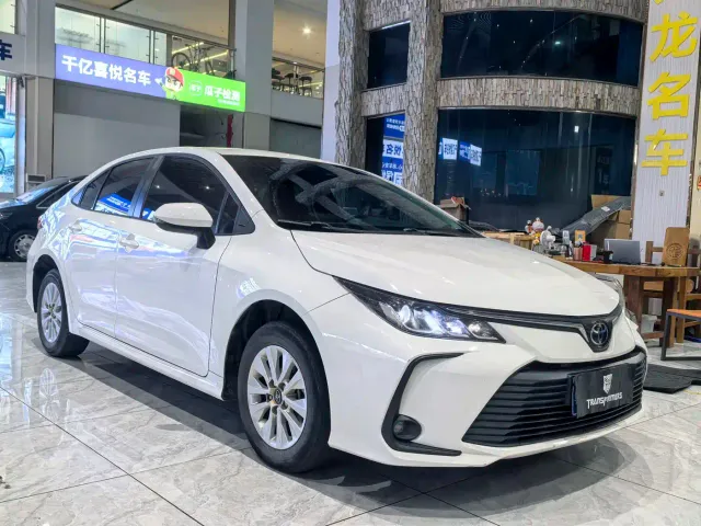 Toyota Corolla — Фото автомобиля 3