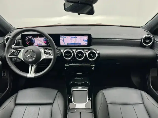 Mercedes-Benz A-Class — Фото автомобиля 18