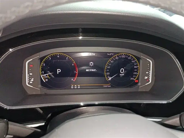 Volkswagen Passat — Фото автомобиля 7