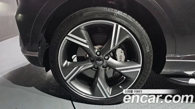 Genesis GV80 2.5T Бензин AWD — Фото автомобиля 5