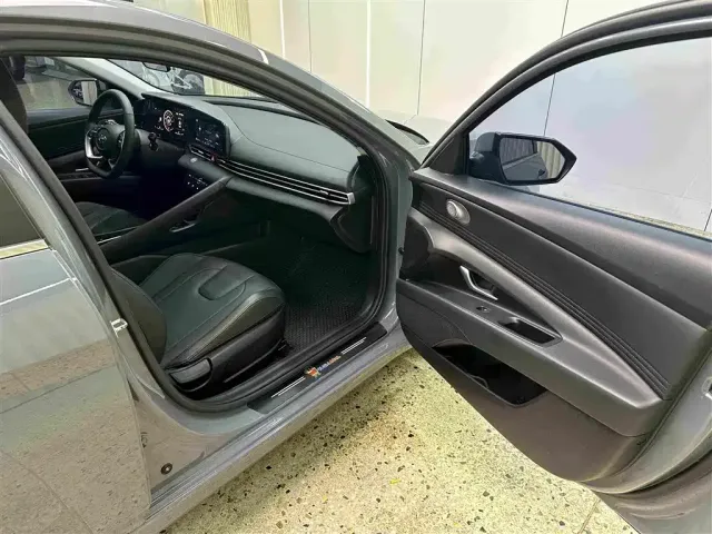 Hyundai Elantra — Фото автомобиля 22