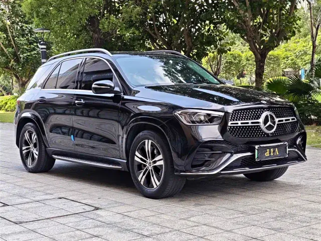 Mercedes-Benz GLE-Class — Фото автомобиля 3
