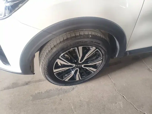 Kia KX1 — Фото автомобиля 22