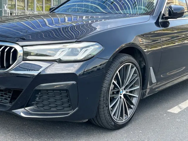 BMW 5 Series — Фото автомобиля 8