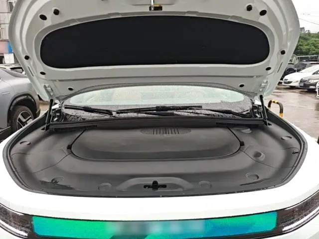 Changan Qiyuan E07 — Фото автомобиля 19