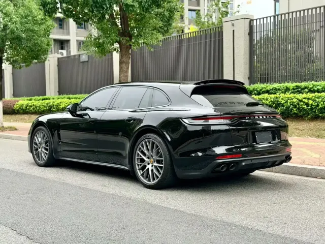 Porsche Panamera — Фото автомобиля 14
