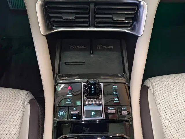 BYD Song PLUS — Фото автомобиля 10