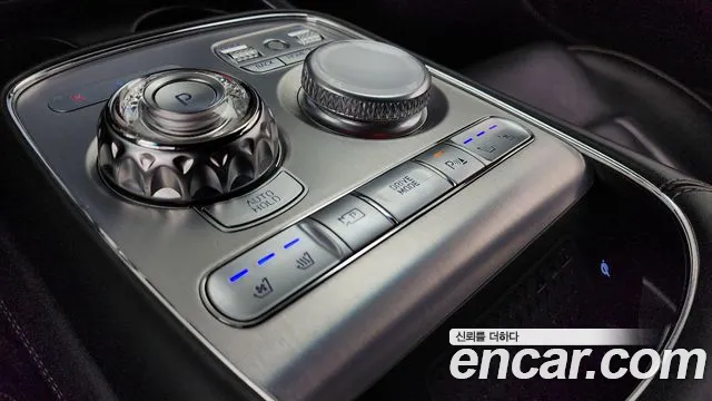 Genesis G90 Бензин 3.5 турбо AWD — Фото автомобиля 24