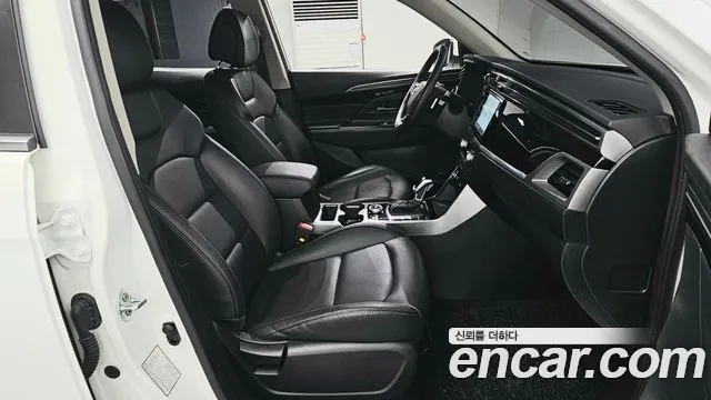 KGM Korando Beautiful — Фото автомобиля 12